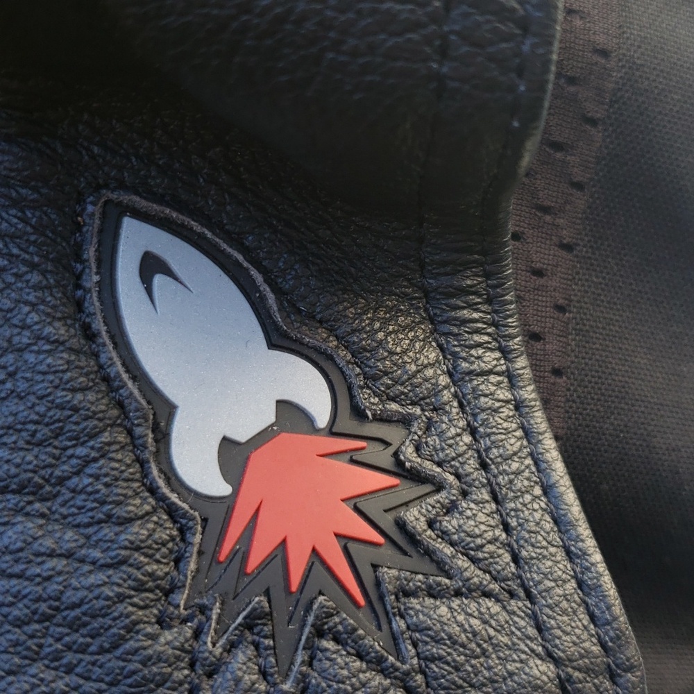 Leather Jacket - Picture 5 of 6